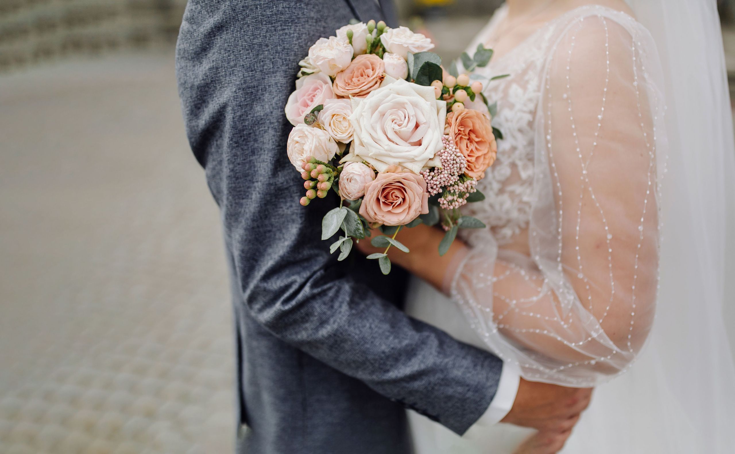 Close-up photography of a couple getting married in Ibiza